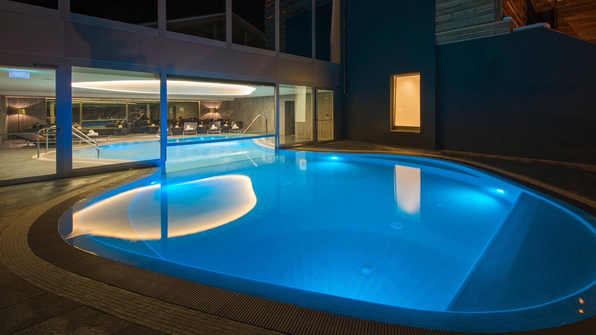 AWAY Spa Verbier Outdoor Pool